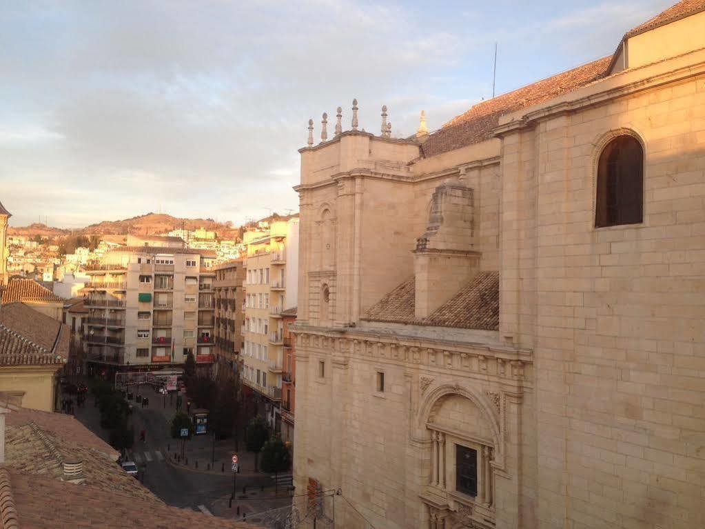 Urbanliving Gran Capitan Lägenhet Granada Exteriör bild